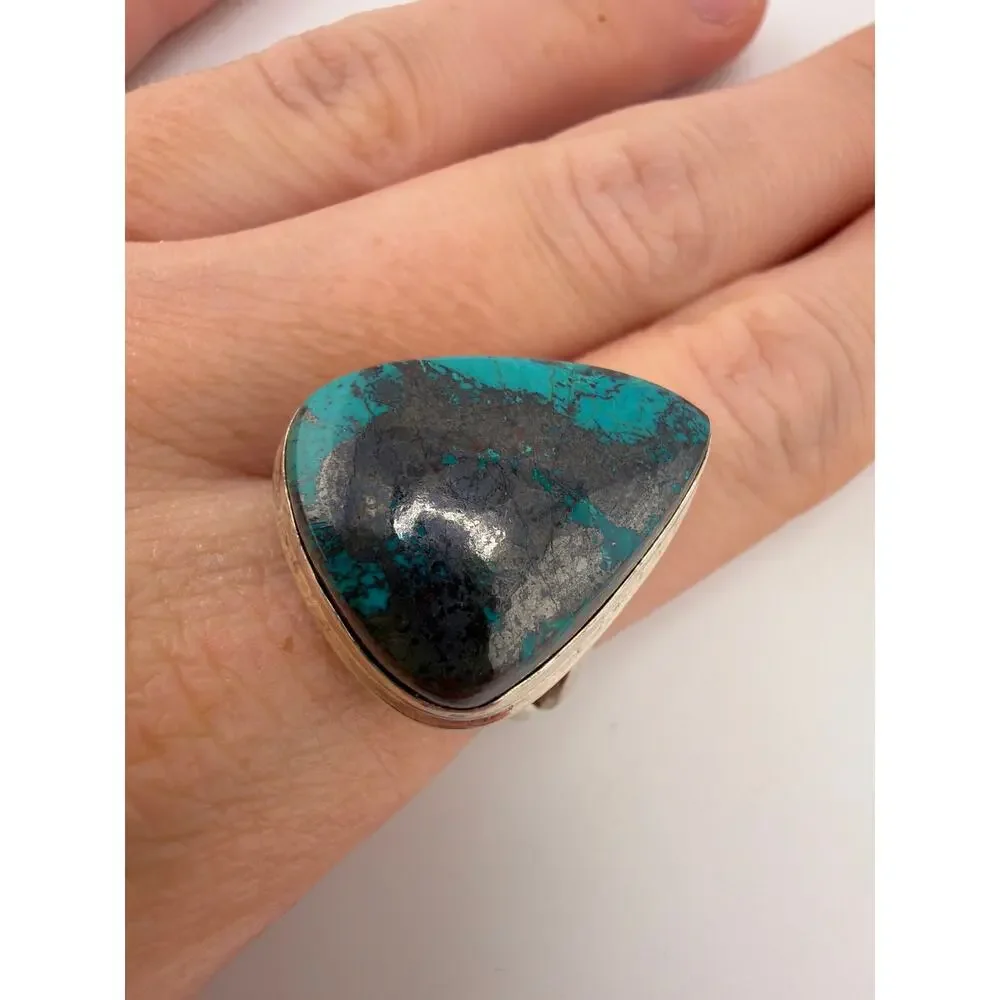 Sterling Silver Triangular Azurite Cabochon Ring Size 8.5
